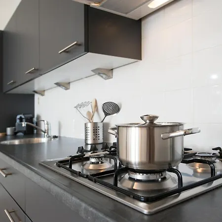 Modern With A View Of The Scheveningen Harbor Apartment
