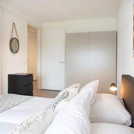 Modern With A View Of The Scheveningen Harbor Apartment *