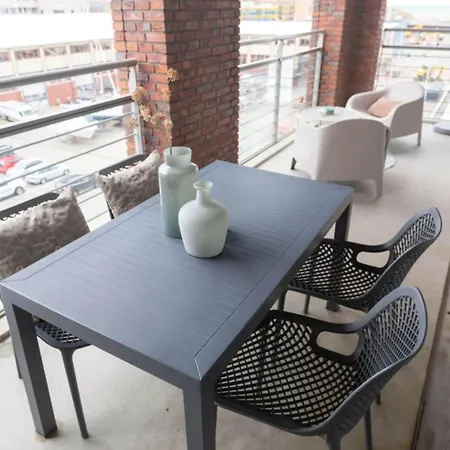 Modern With A View Of The Scheveningen Harbor Apartment *
