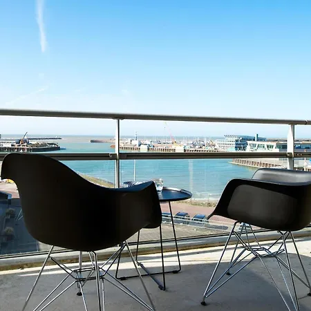 Modern With A View Of The Scheveningen Harbor Apartment *