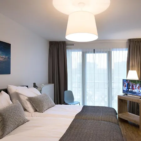 Apartment Modern With A View Of The Scheveningen Harbor The Hague
