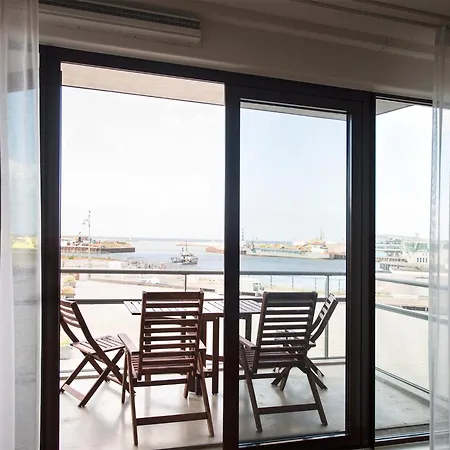 Modern With A View Of The Scheveningen Harbor Apartment