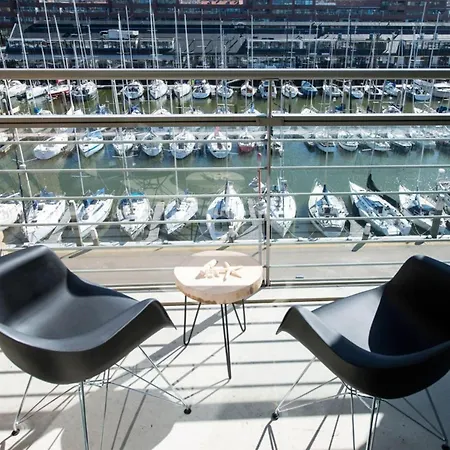 Modern With A View Of The Scheveningen Harbor 公寓