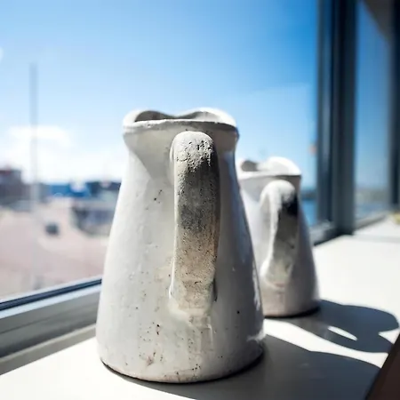 Modern With A View Of The Scheveningen Harbor Apartment
